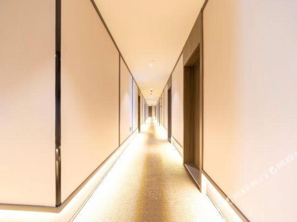 Hanting Lingang Dishui Hotel